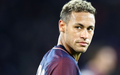 英皇体育-于帕梅卡诺让球队陷入危机