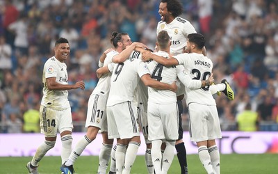 英皇体育精华-内马尔参加活动接地气